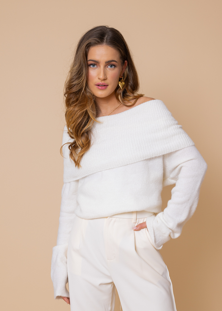 Off the shoulder discount trui